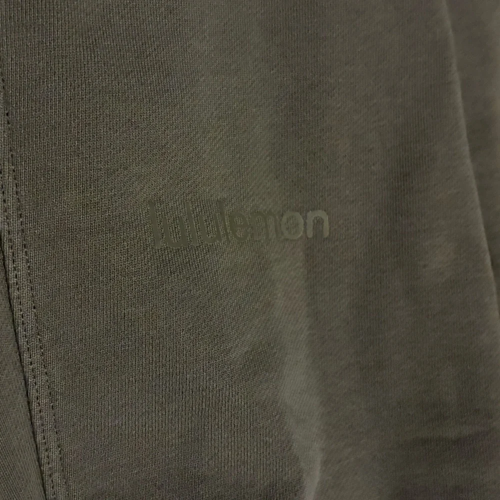 Lululemon Relaxed High-Rise Jogger in
Carob Brown - Picture 10 of 10